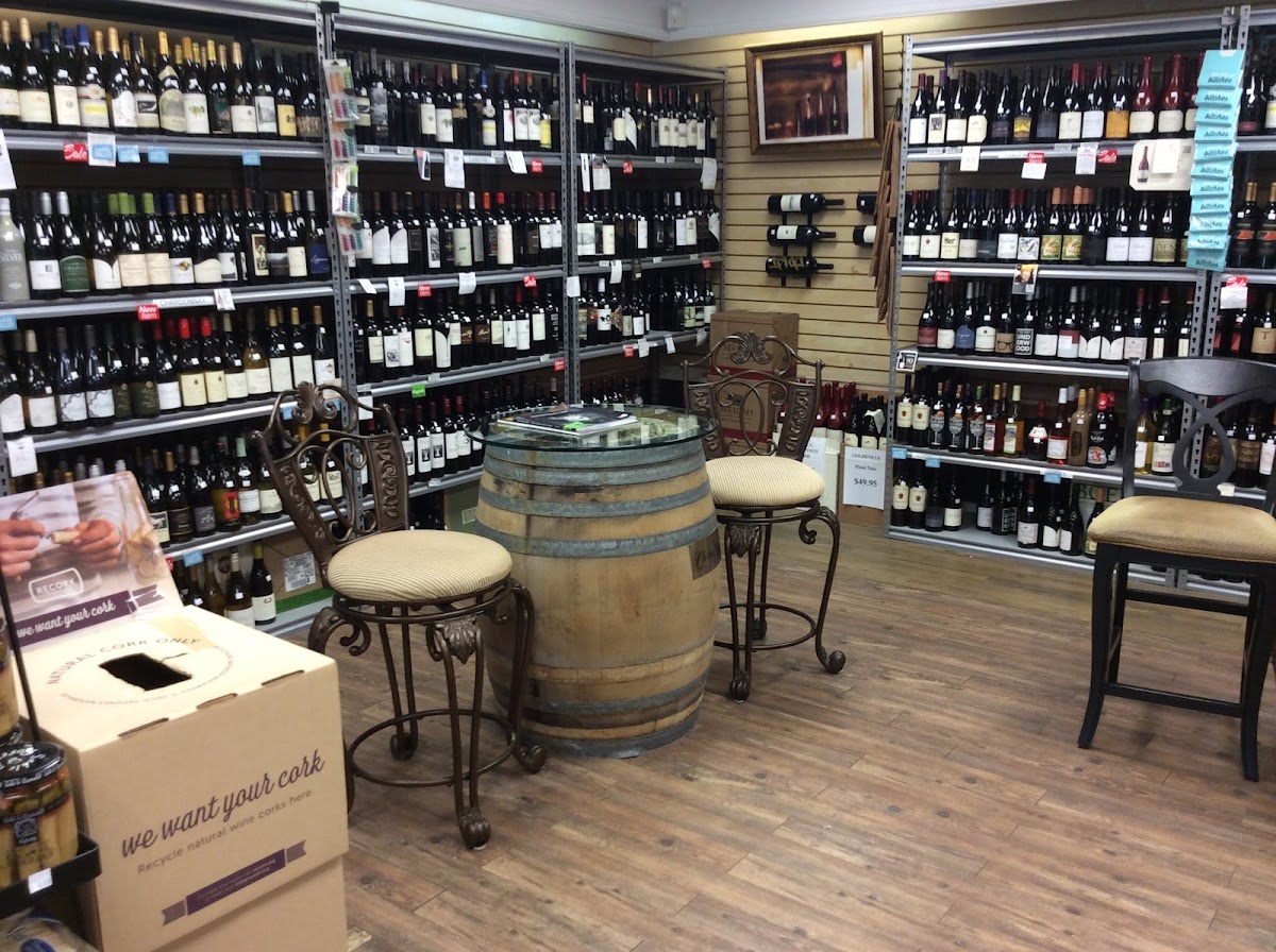 Amelia Island Wine Company Photo 1