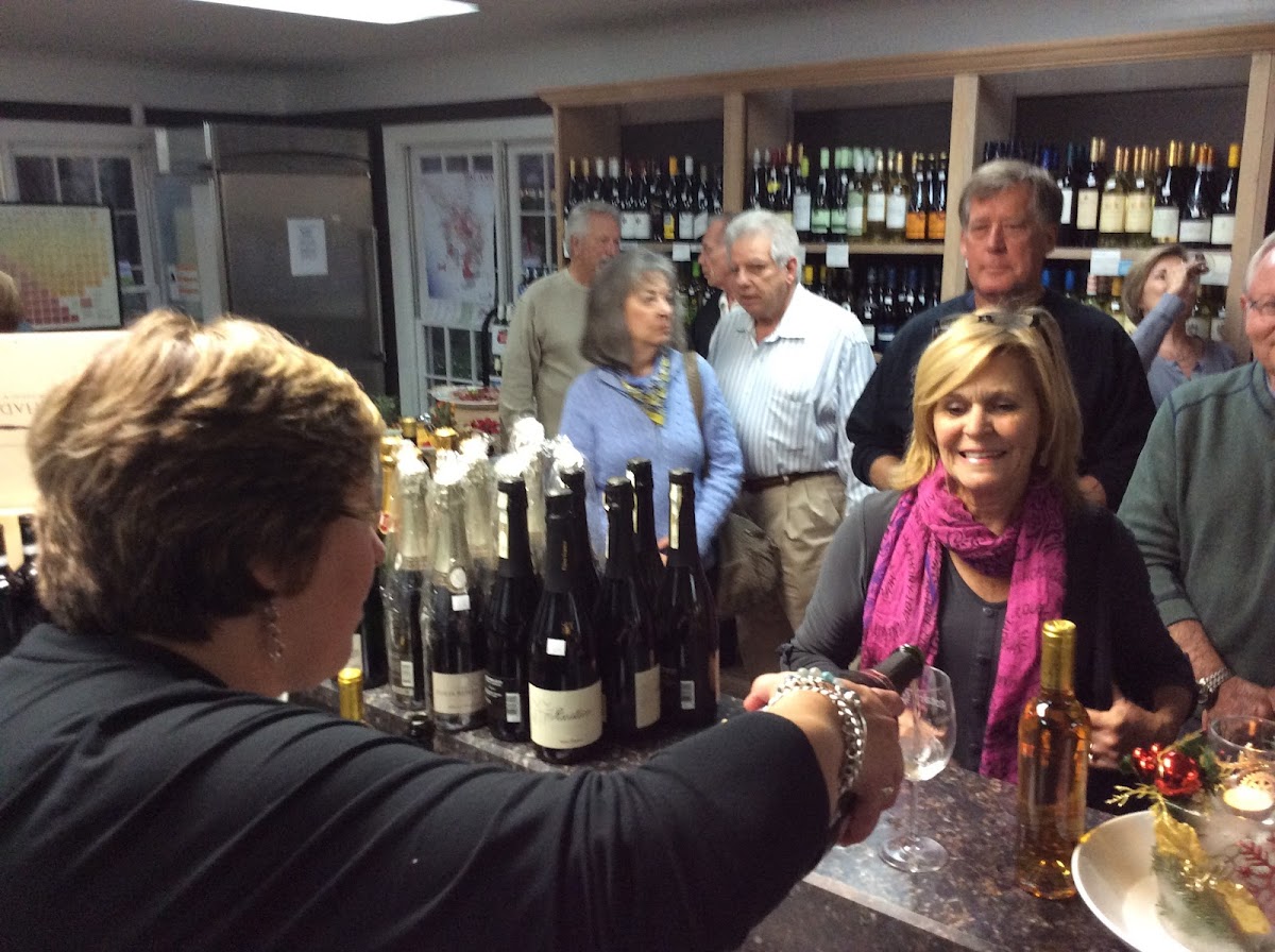 Amelia Island Wine Company Photo 3