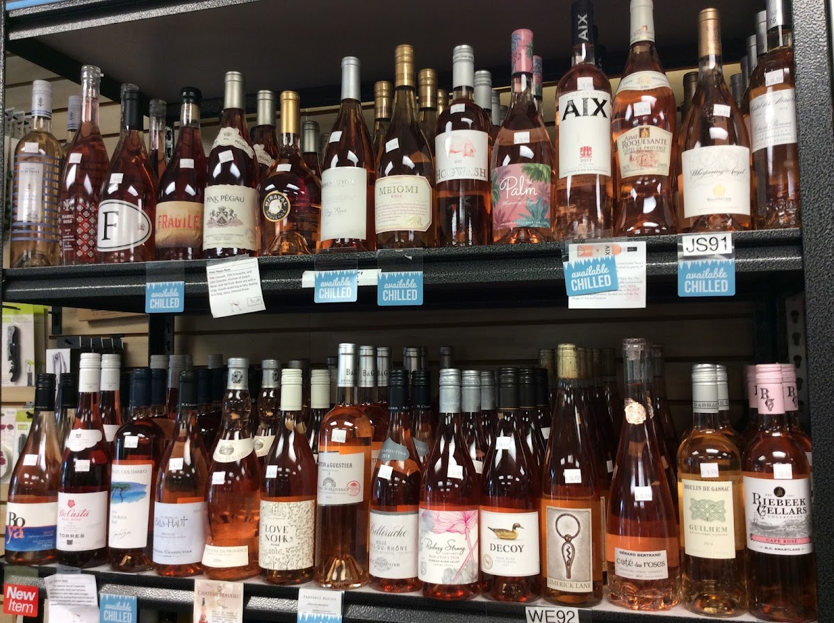 Amelia Island Wine Company Photo 4