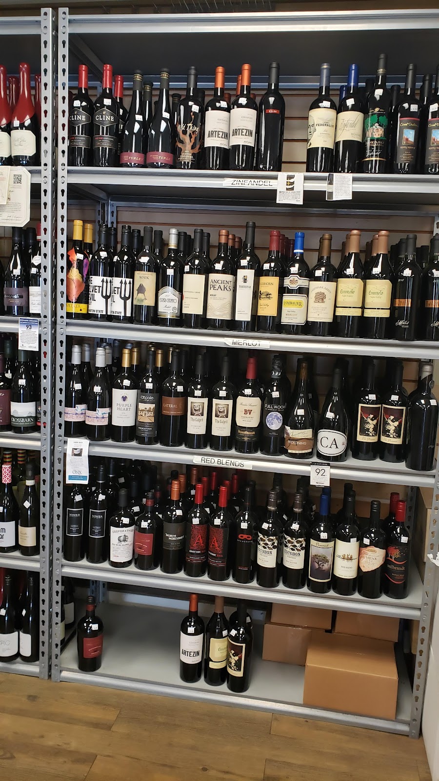 Amelia Island Wine Company Photo 6