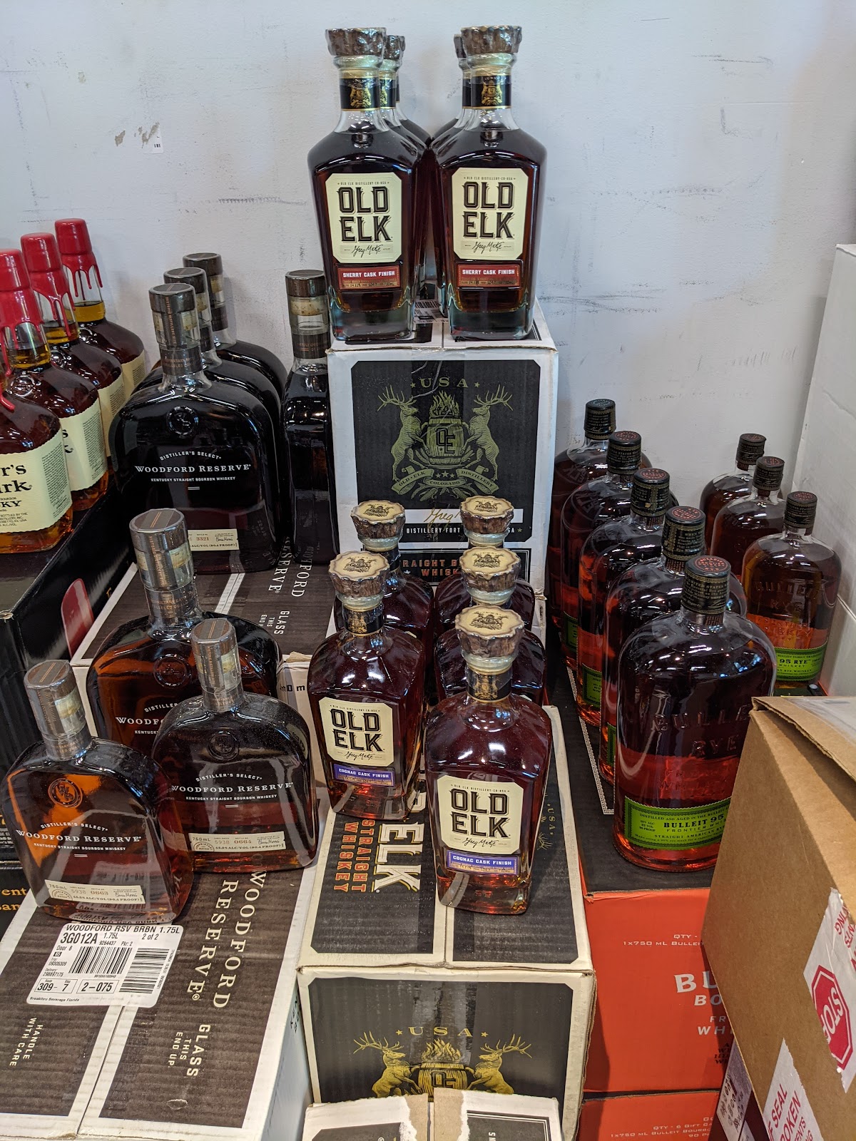 Amelia Liquors - North Store Photo 1