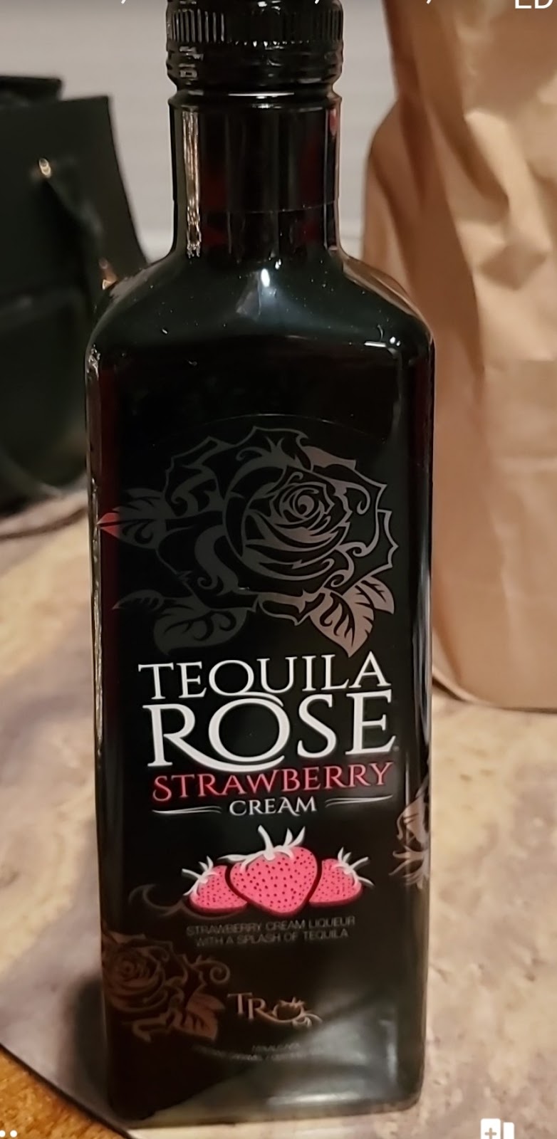 Amelia Liquors - North Store Photo 8