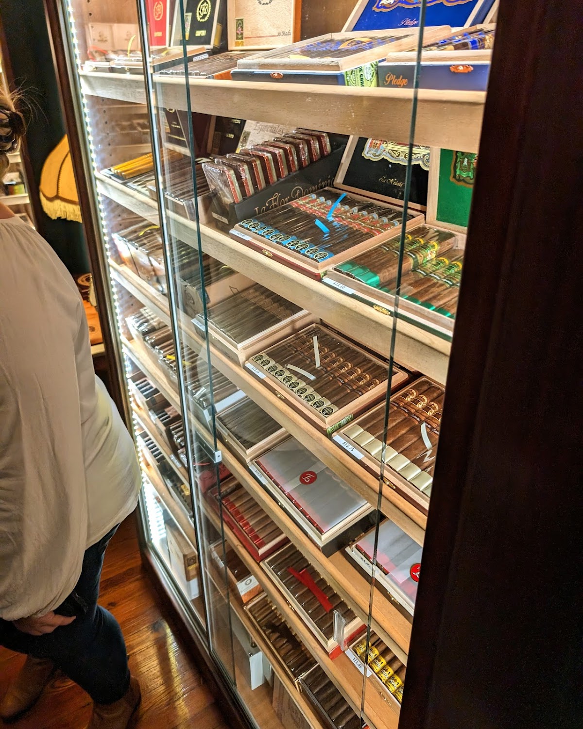 Ash Street Cigar Parlor Photo 5