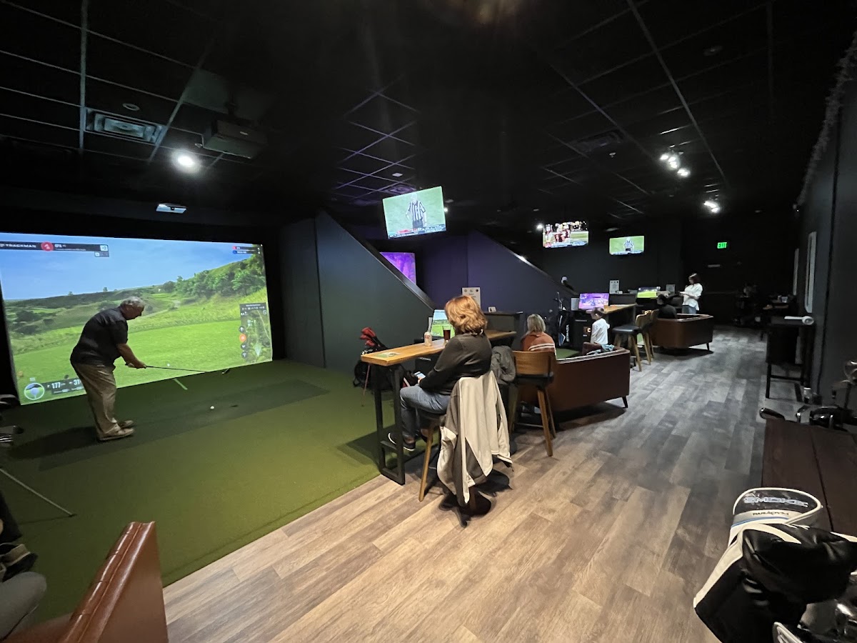 Golf Pub Social Photo 1