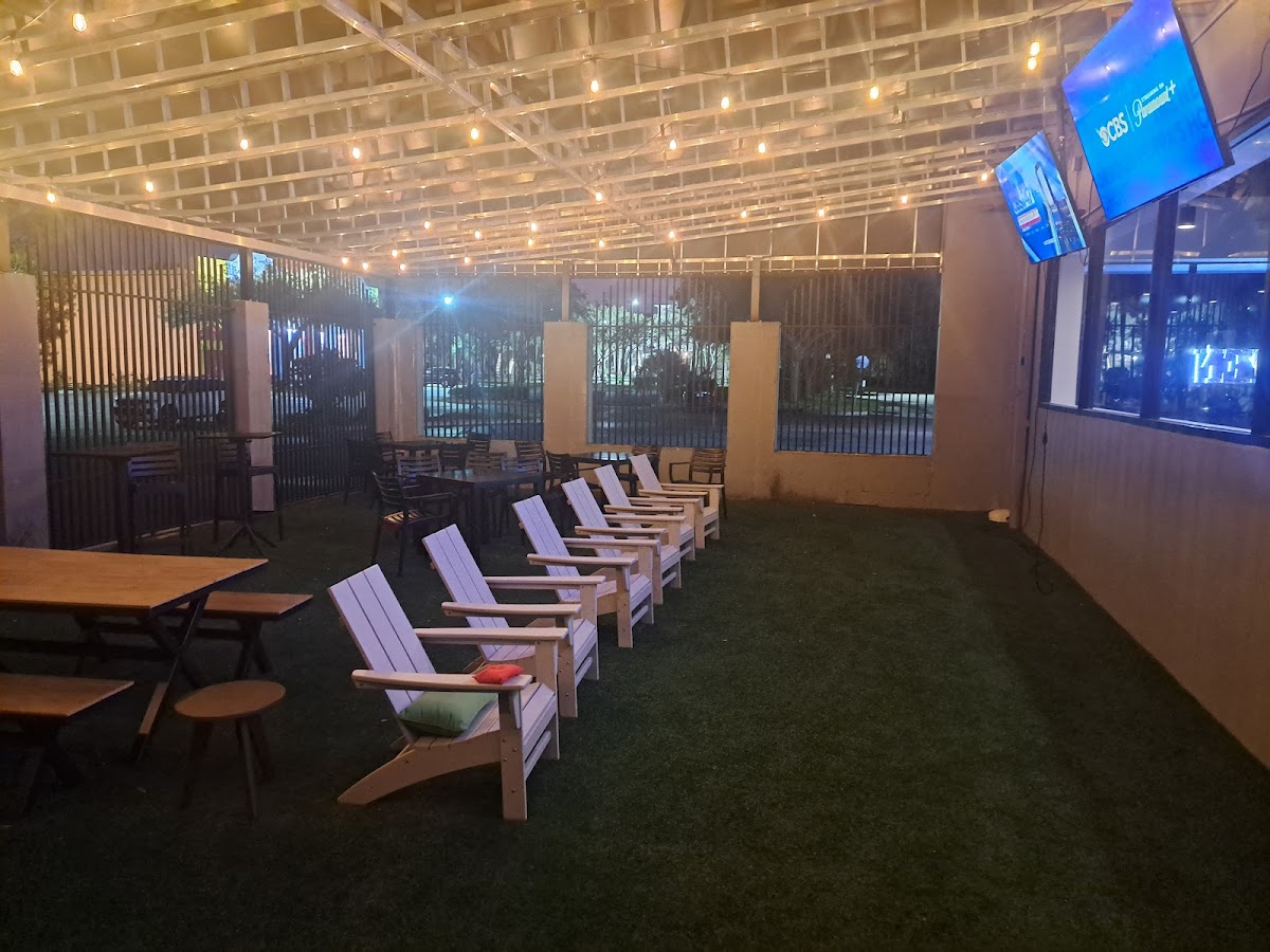 Golf Pub Social Photo 5