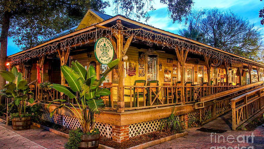 Green Turtle Tavern Photo 0