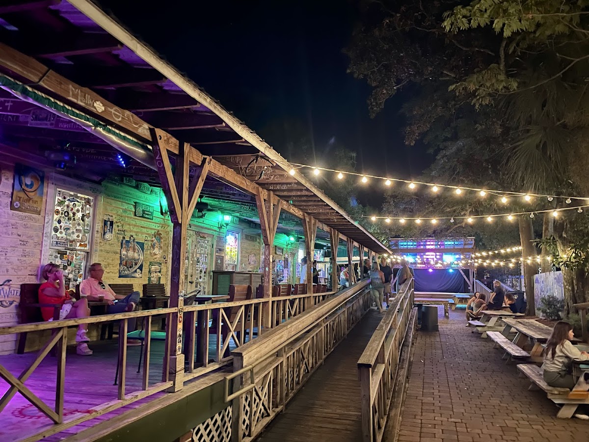 Green Turtle Tavern Photo 3