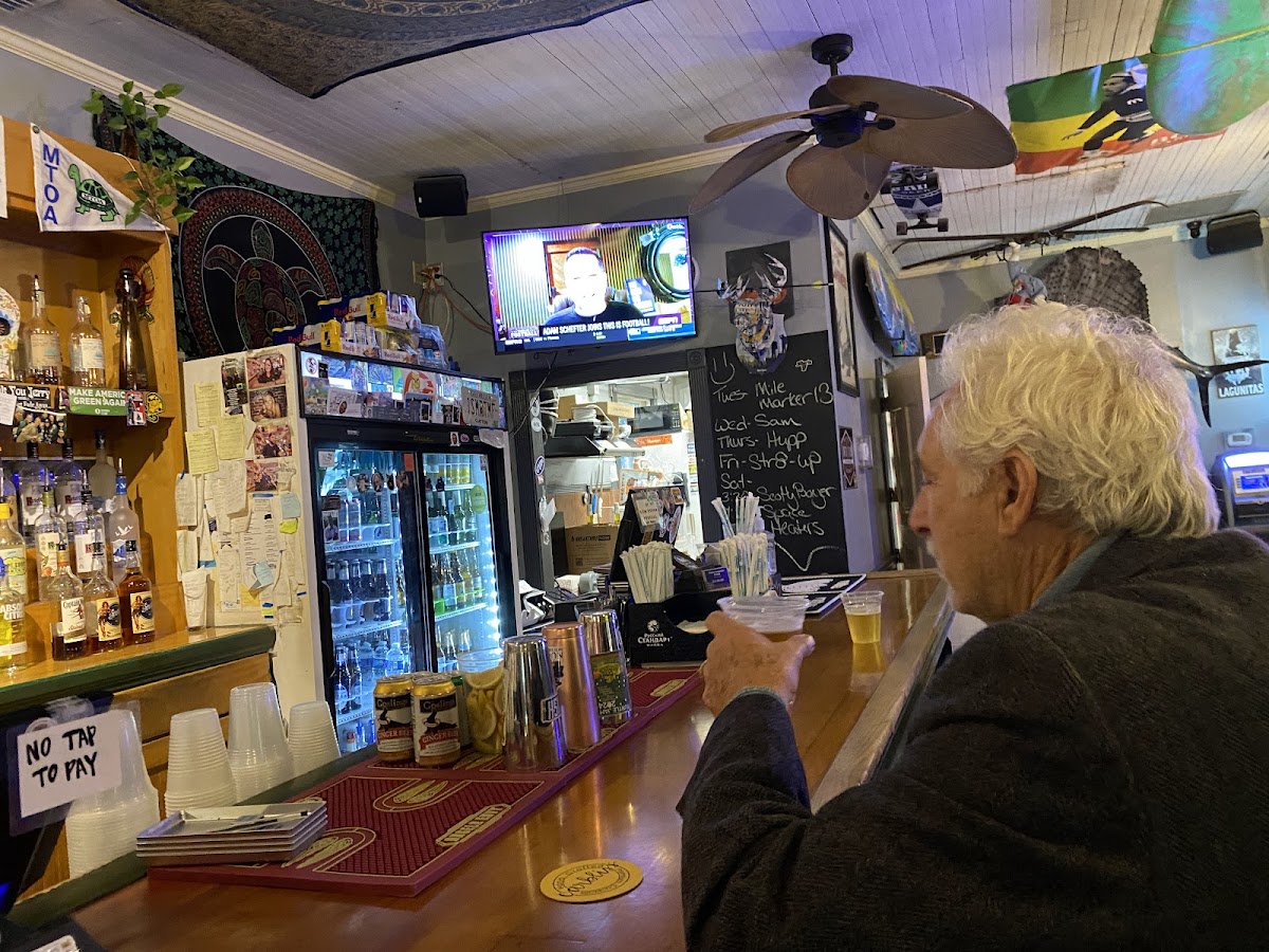 Green Turtle Tavern Photo 4