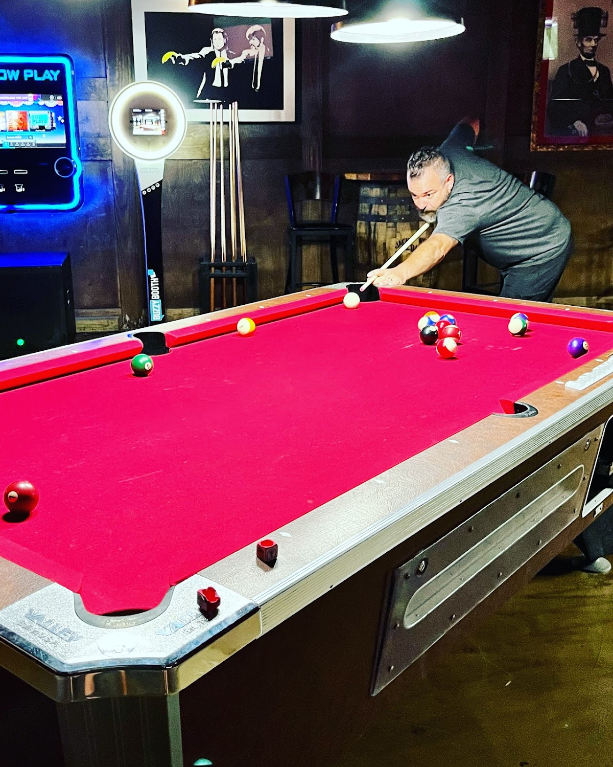 Locals Cocktail Lounge Photo 3