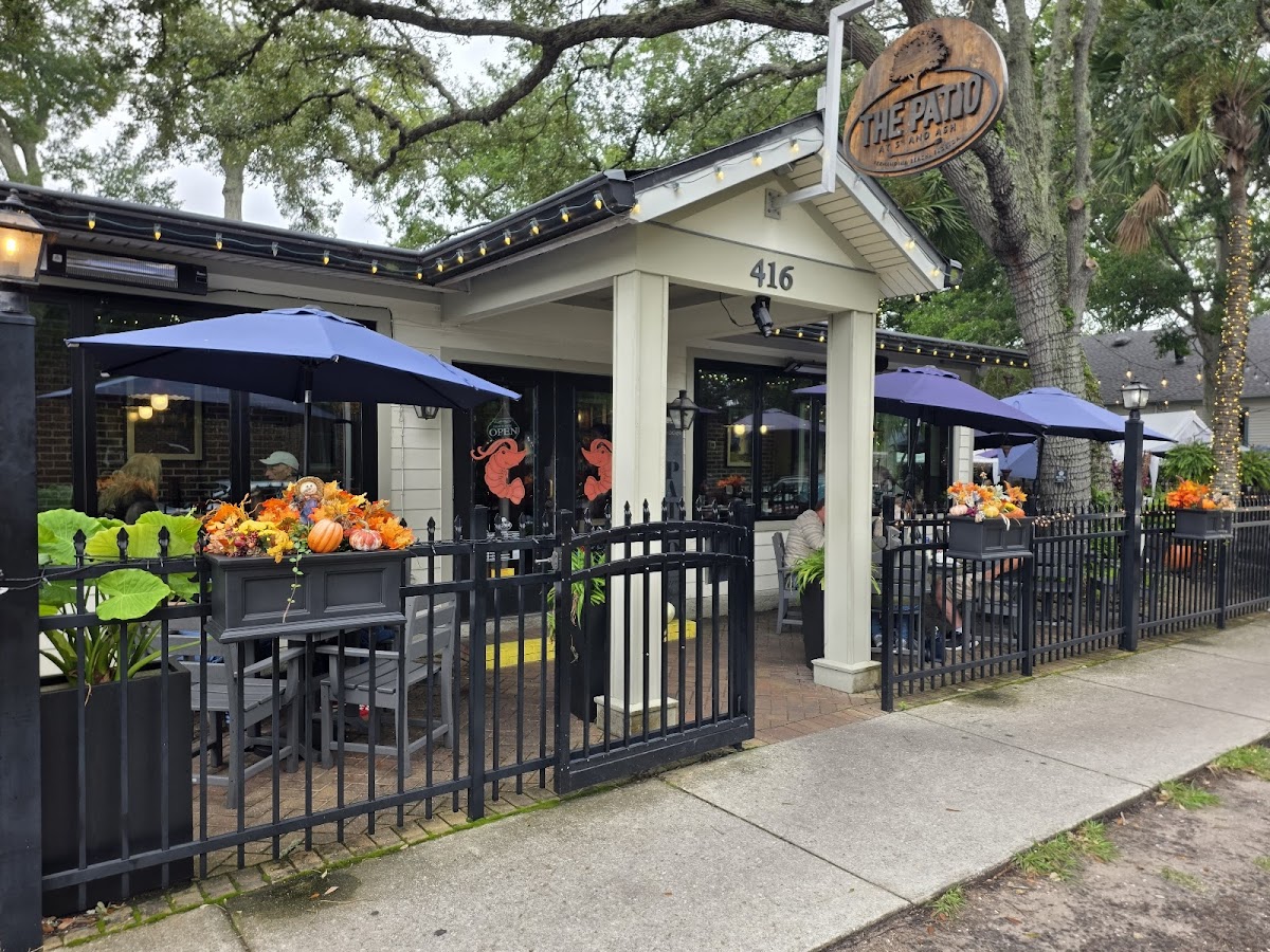 The Patio at 5th and Ash Restaurant Photo 5