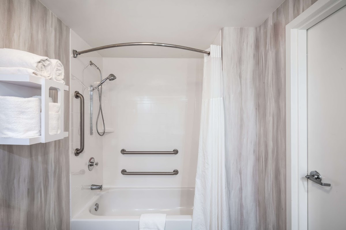 Hampton Inn & Suites Amelia Island-Historic Harbor Front Photo 4