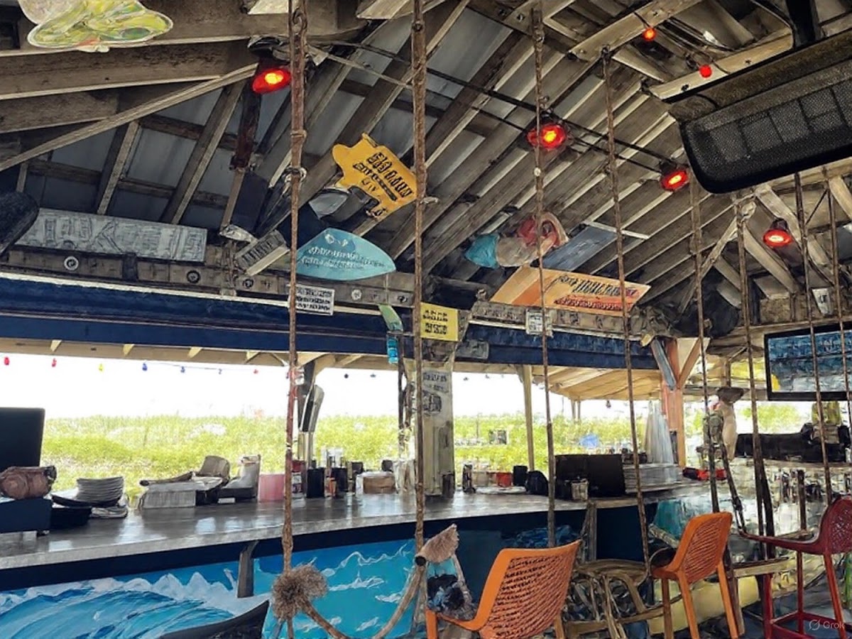Sliders Seaside Grill Photo 9