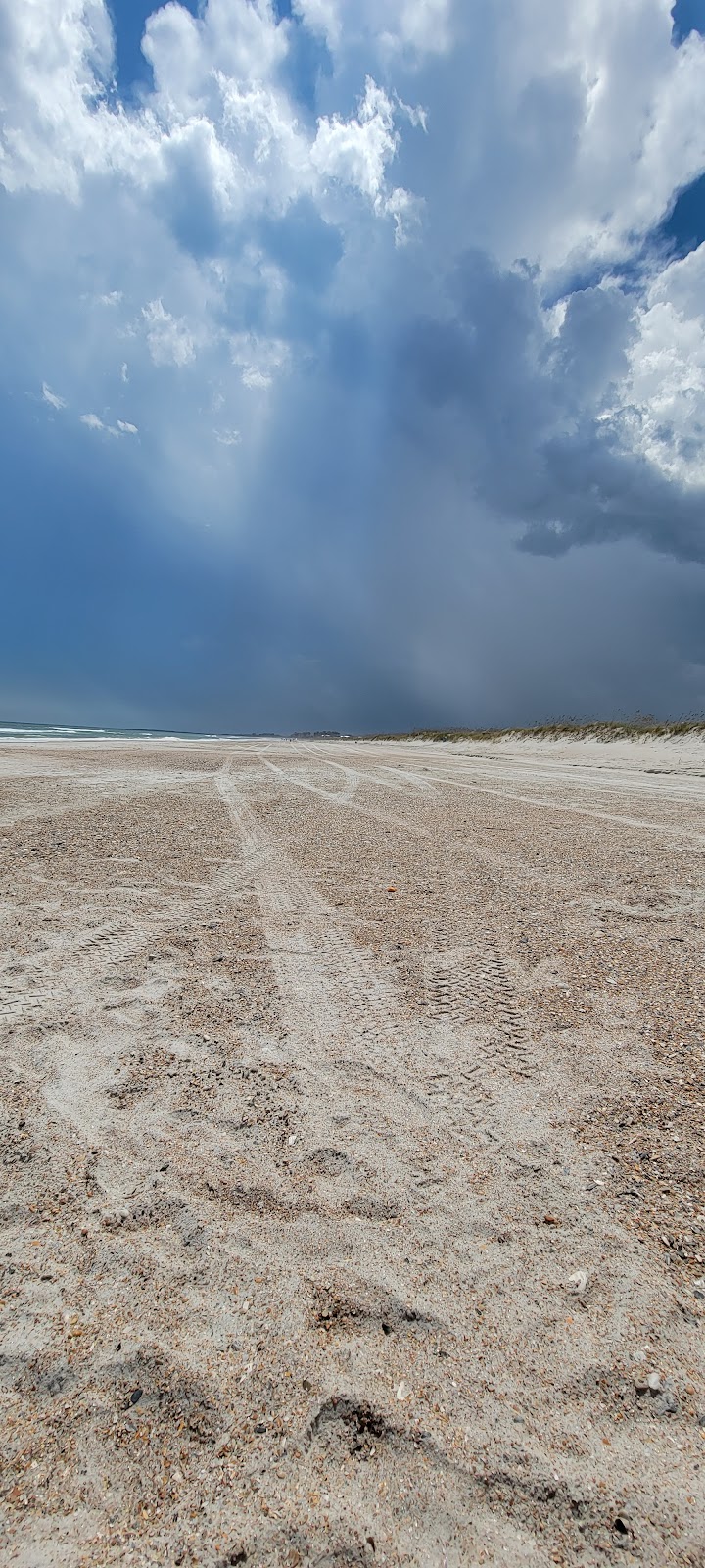 Beach Access Parking Photo 4