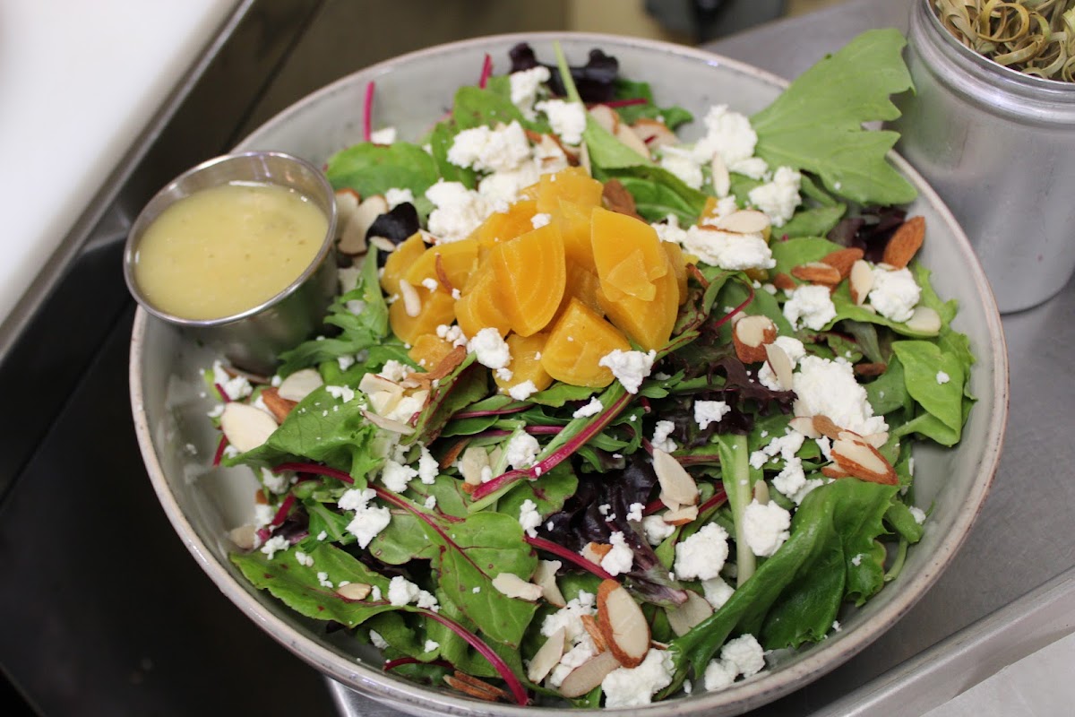 Amelia Fresh Café Photo 4