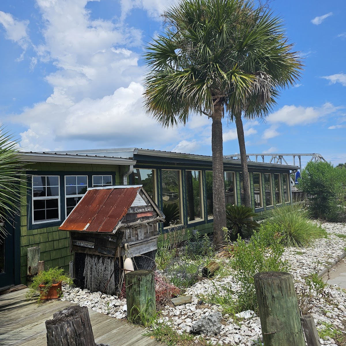 Down Under Restaurant Photo 9