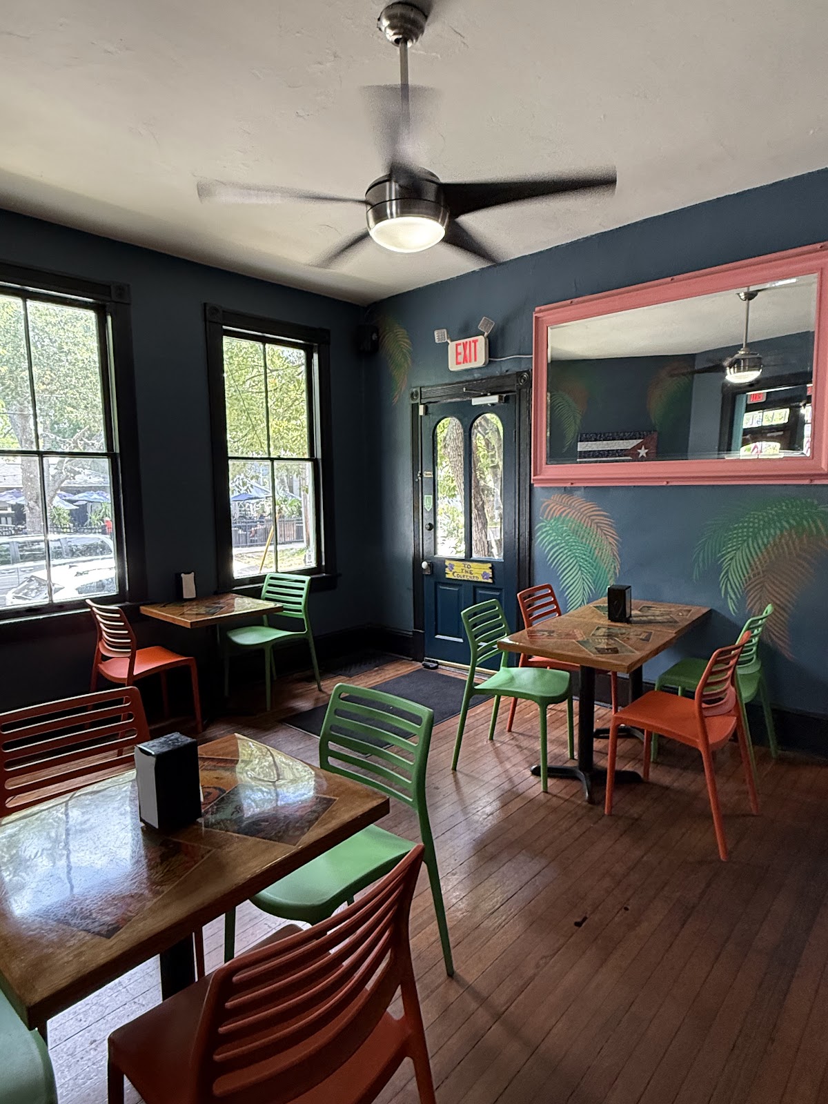 Hola Cuban Cafe Photo 9