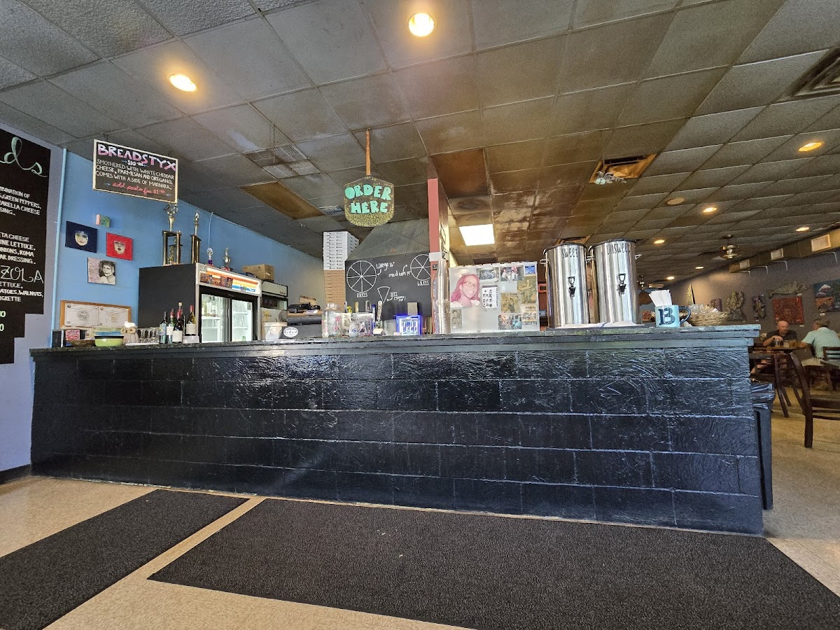 Moon River Pizza Photo 9