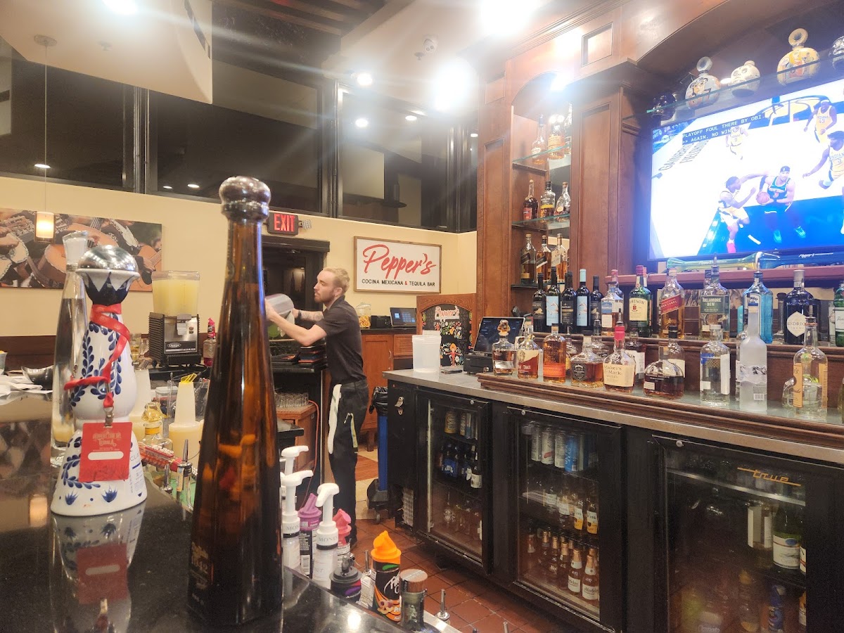 Pepper's Cocina Mexicana & Tequila Bar Photo 7