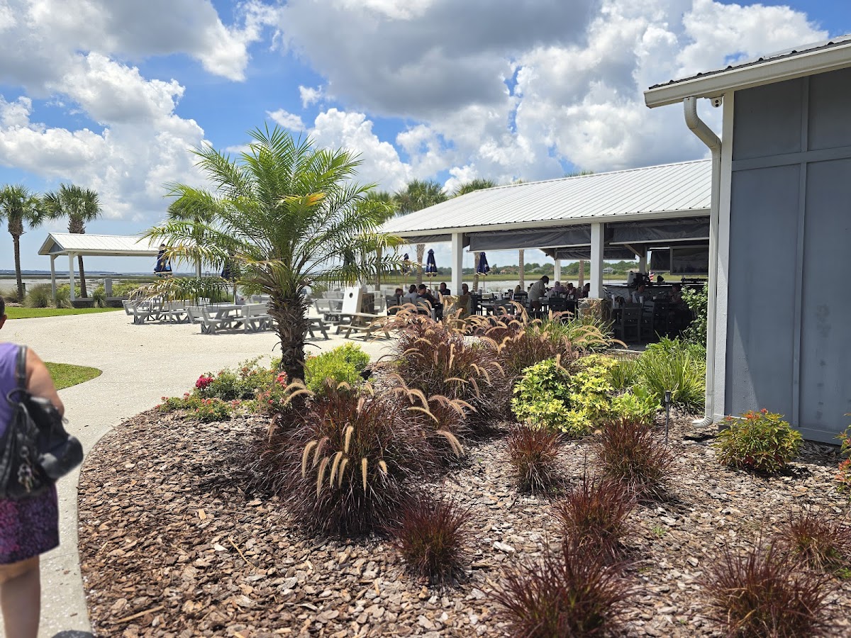 Shucker's Oyster Bar & Grill Photo 8