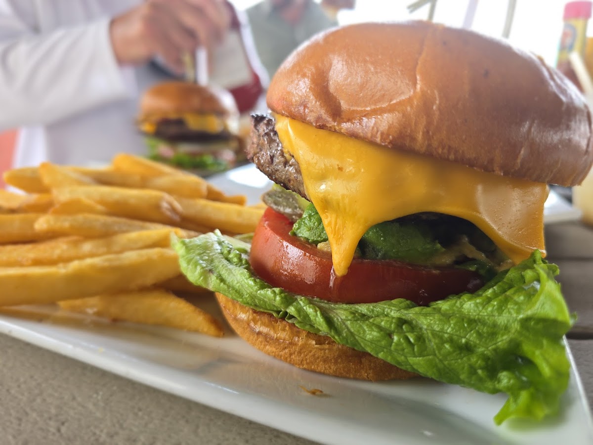 Sliders Seaside Grill Photo 2