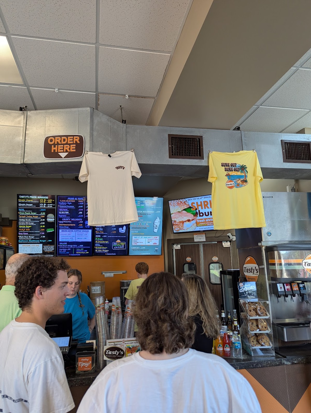 Tasty's Fresh Burgers Photo 5