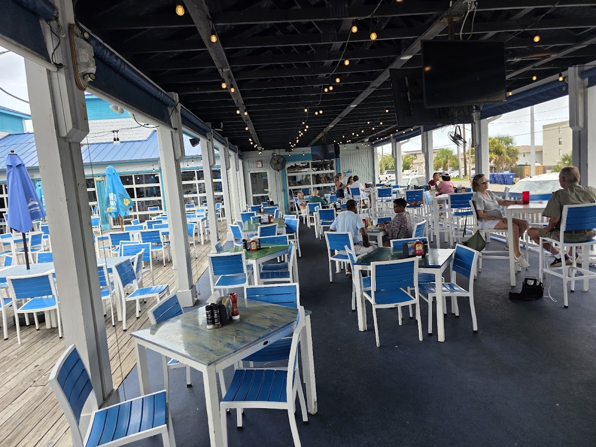 The Surf Restaurant & Bar Photo 2