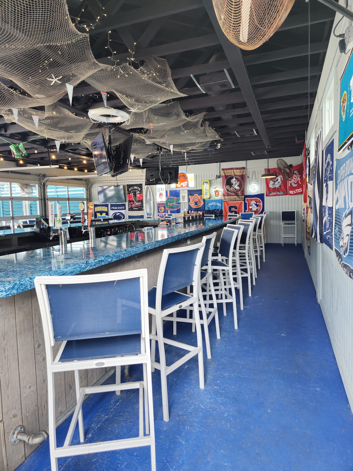 The Surf Restaurant & Bar Photo 8