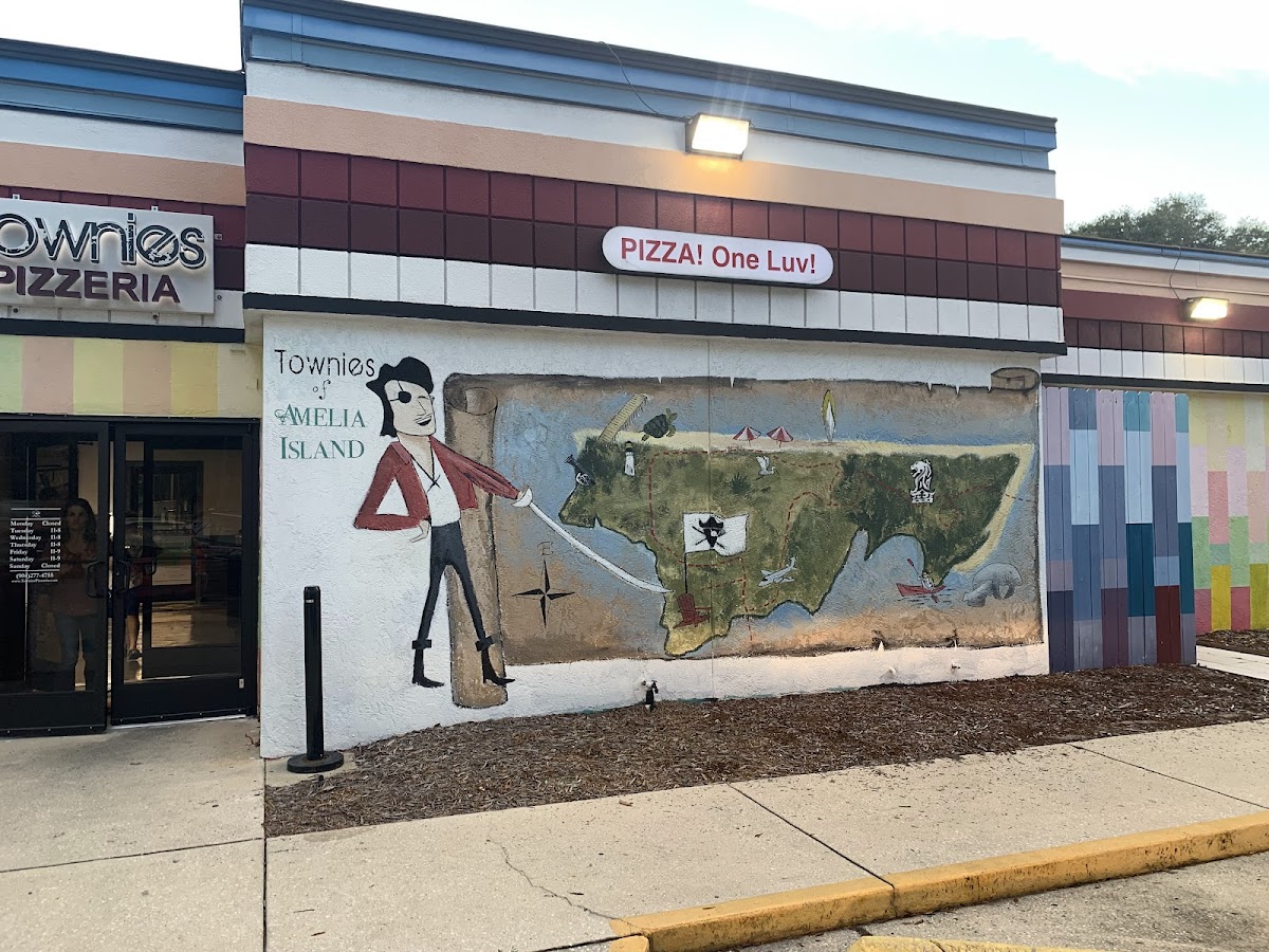 Townies Pizzeria Photo 3