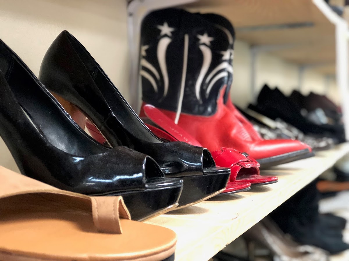 Barnabas New to You Resale Store - Fernandina Beach Photo 4