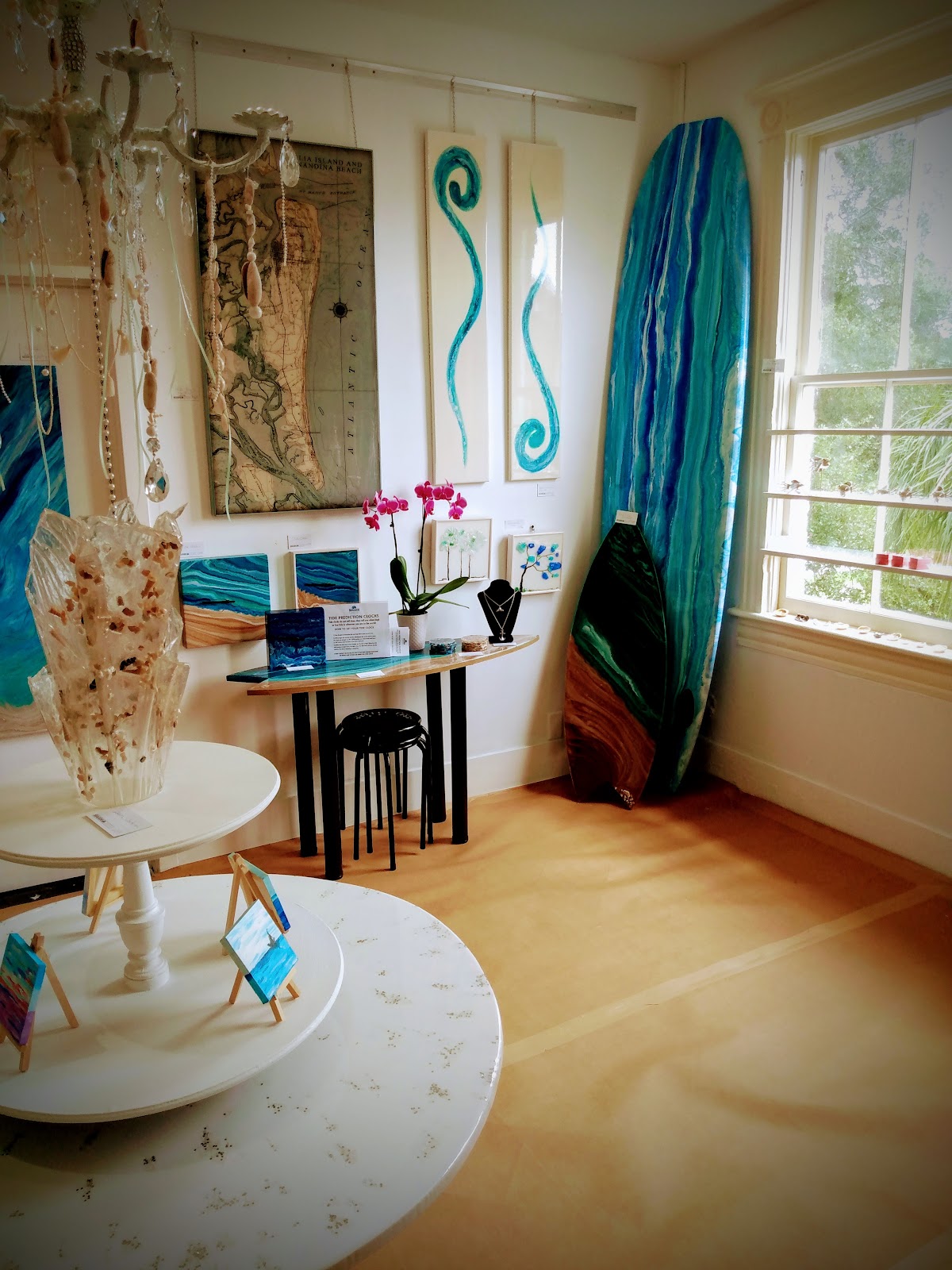 Blue Door Artists Photo 8