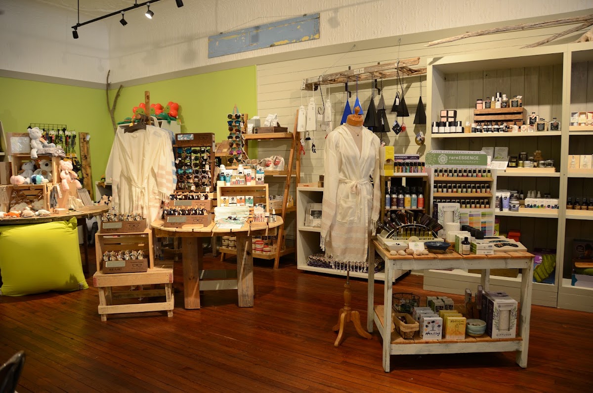 Color It Green Photo 6