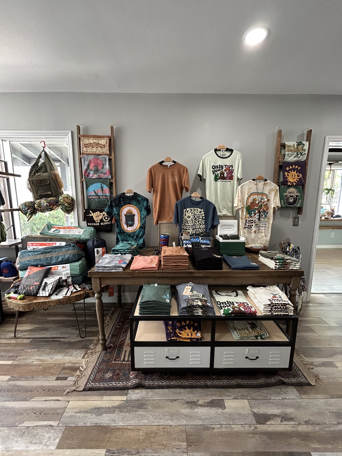 Lost Dog Outfitters Photo 6