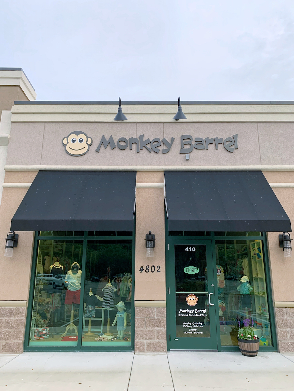 Monkey Barrel of Amelia