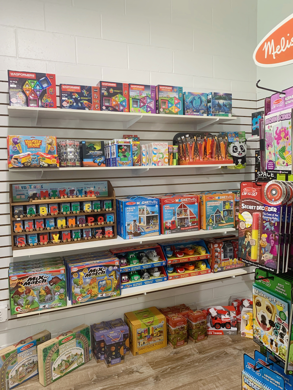 Monkey Barrel of Amelia Photo 6