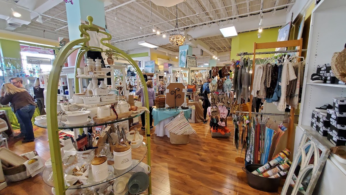 Twisted Sisters! Photo 1