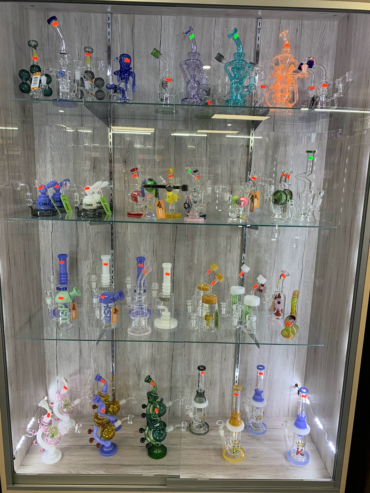 Fernandina Smoke Shop Photo 4