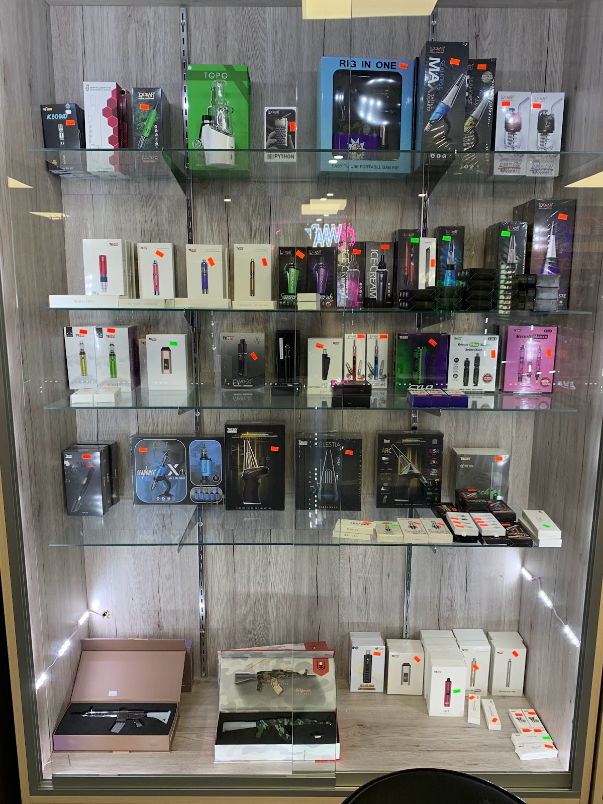 Fernandina Smoke Shop Photo 8