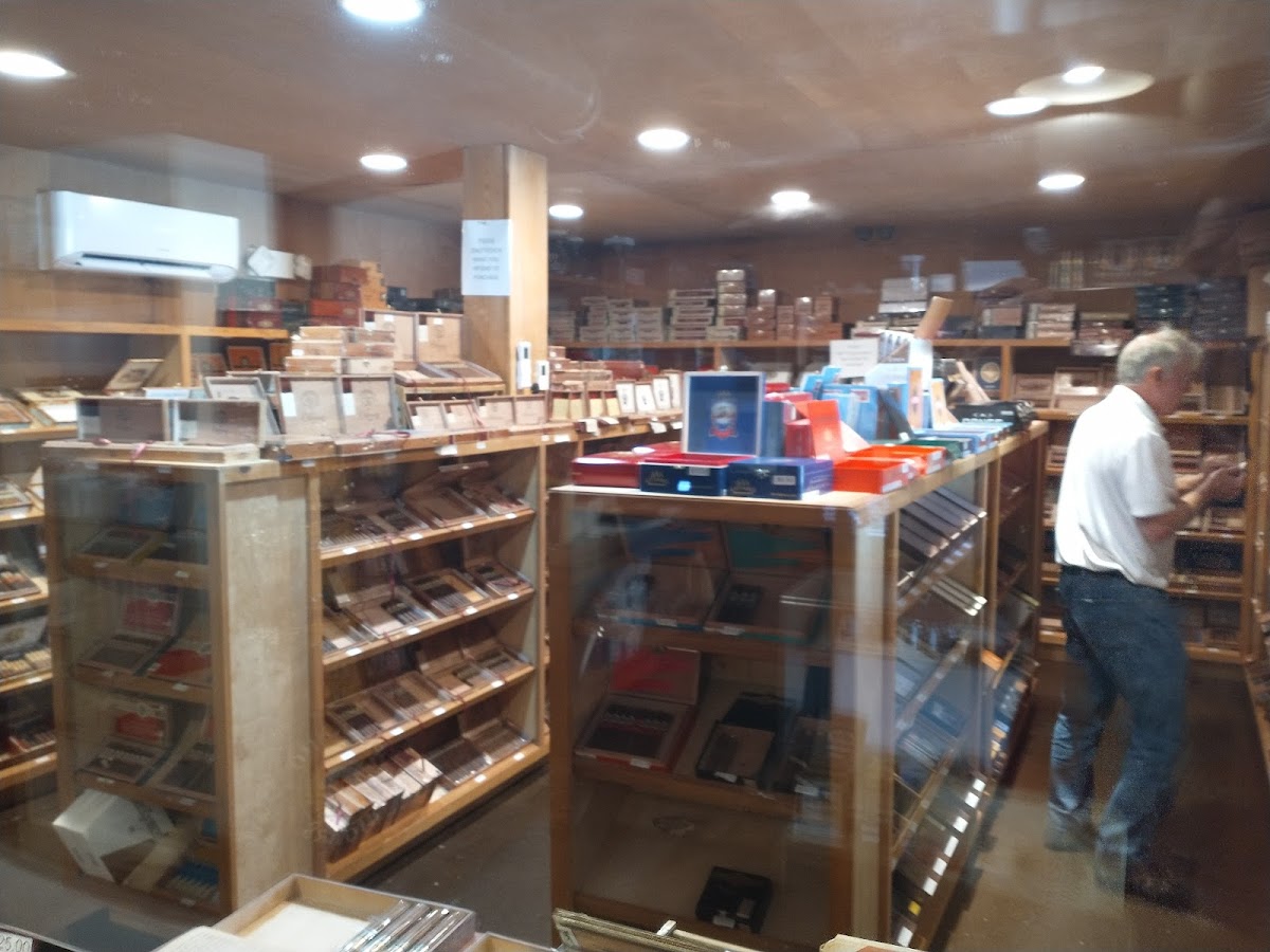 Waterwheel Cigar Photo 2