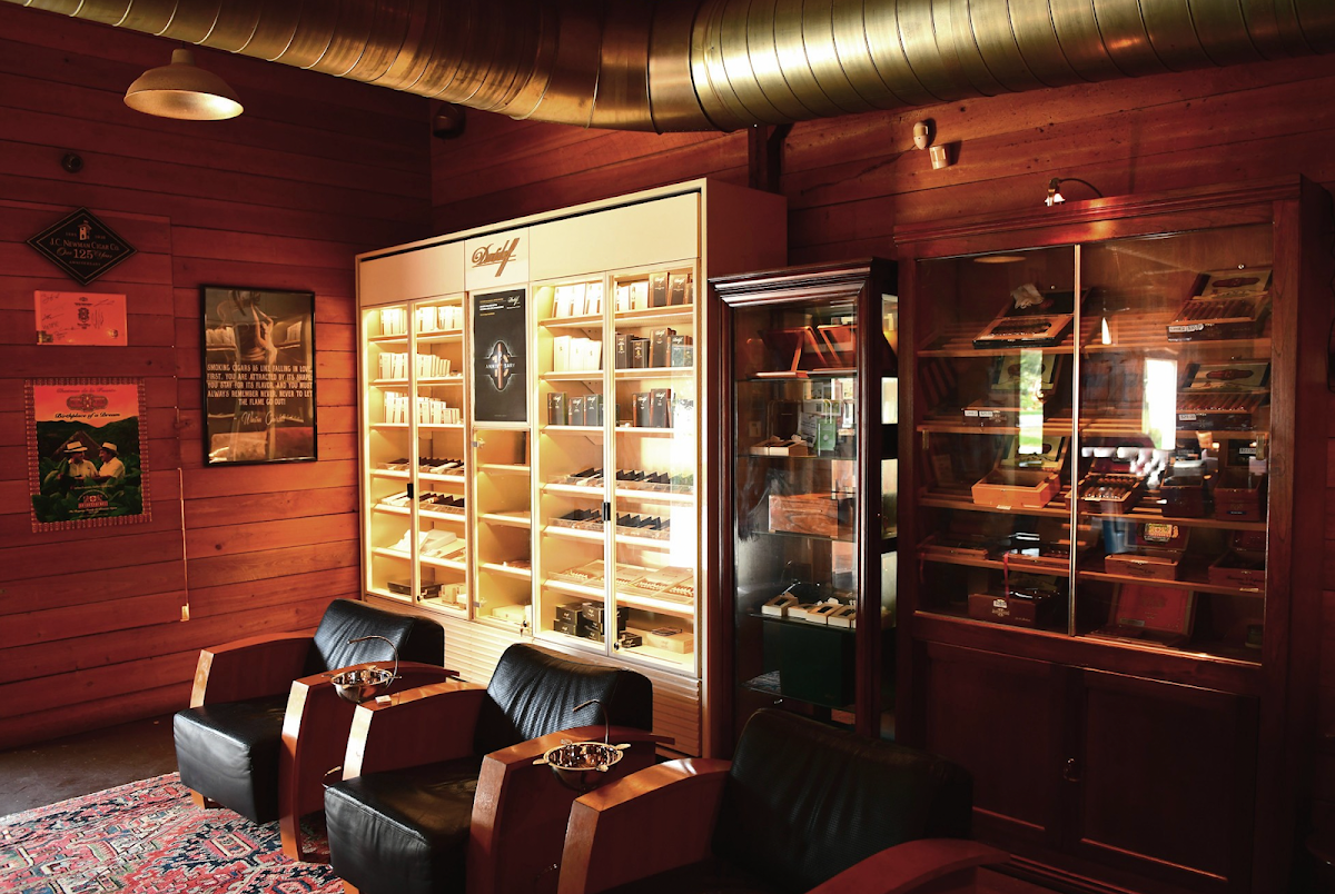 Waterwheel Cigar Photo 4